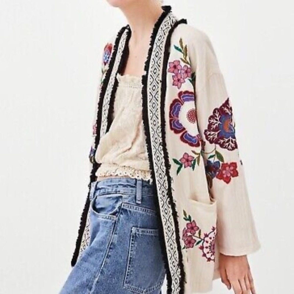 Zara TRF Embroidered Floral Kimono Jacket Cream Fringe Boho Cardigan S-M Rare